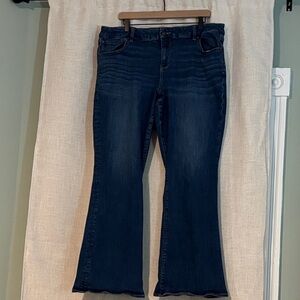 American Eagle Curvy Kick Boot Jeans